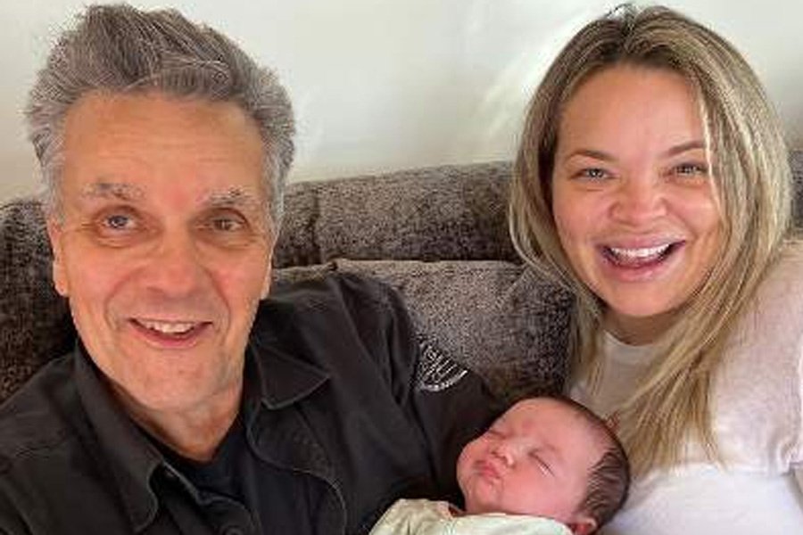 Frank Paytas: The Quiet Figure Whose Presence Reframes a Public Family